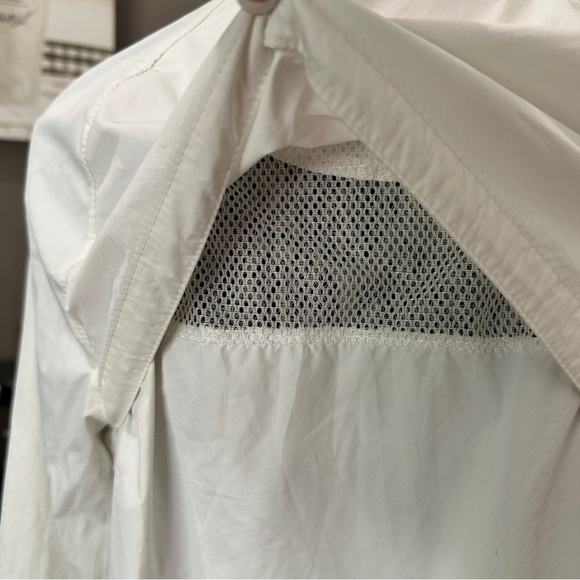 Nike Women’s Windbreaker Jacket White Lightweight Running Zip Up Size Medium - Picture 9 of 12